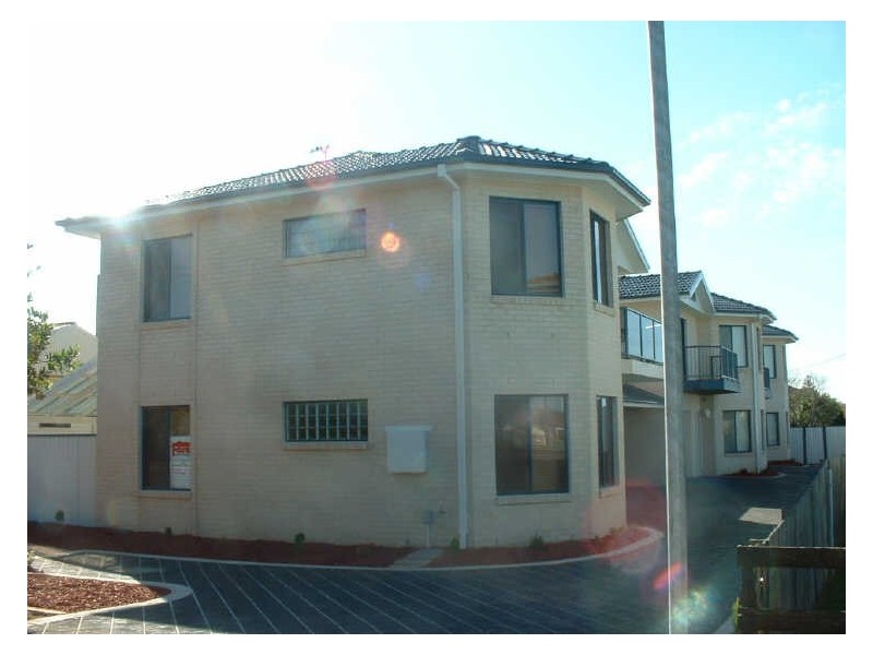 2/139 Ocean Parade, Blue Bay NSW 2261