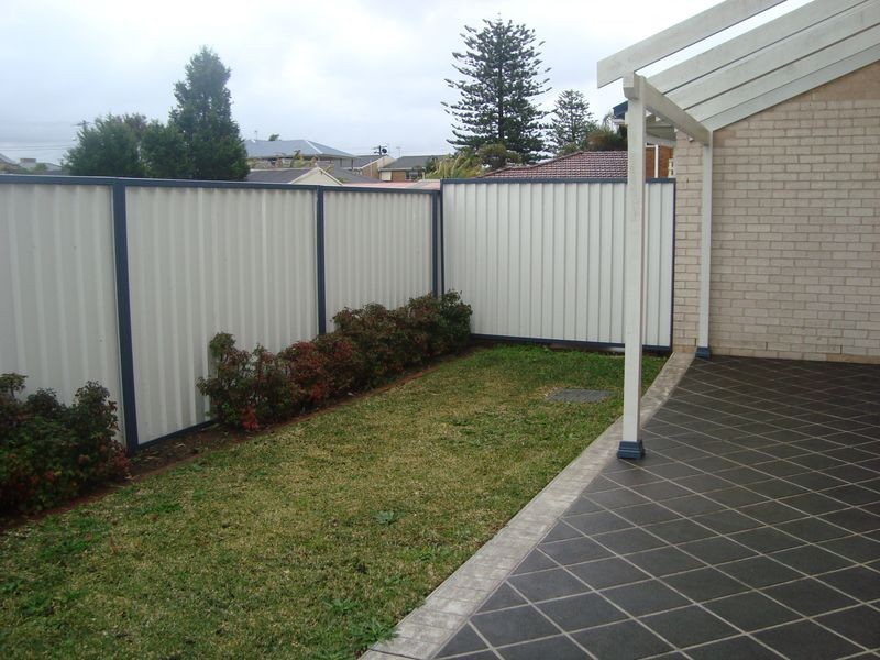 2/139 Ocean Parade, Blue Bay NSW 2261