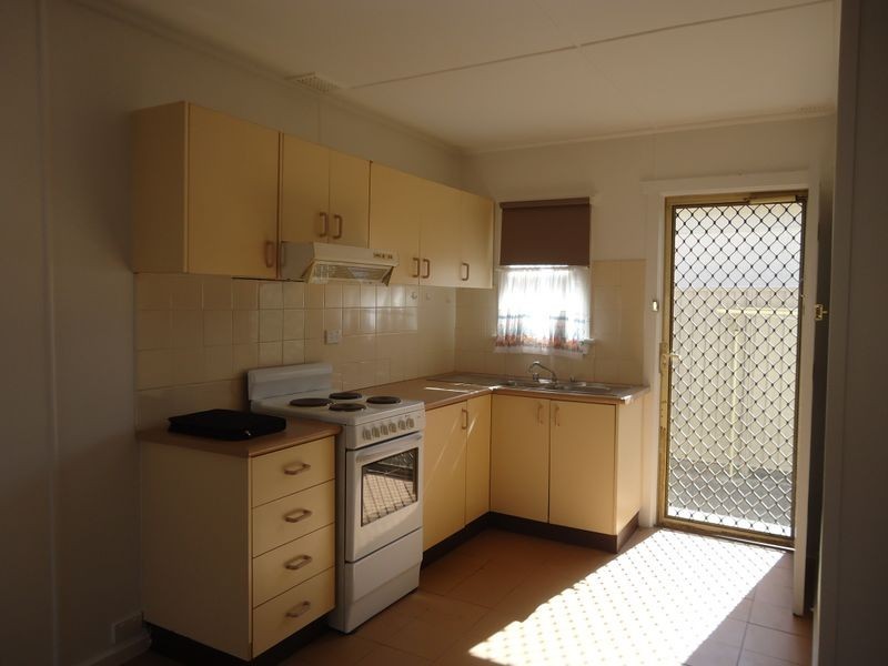 3/6 Yeddenba Avenue, Blue Bay NSW 2261