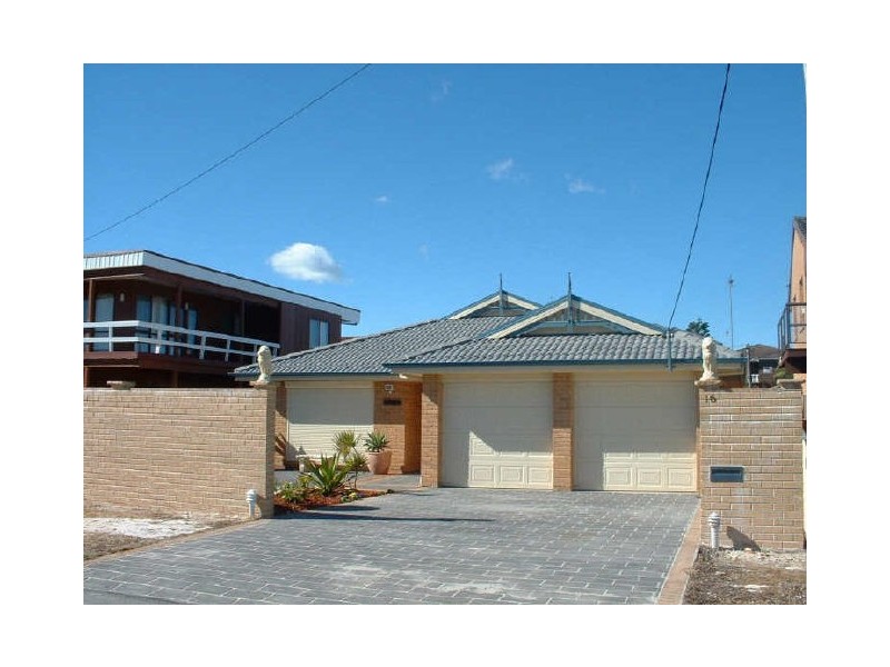16 Wilfred Barrett Drive, The Entrance North NSW 2261