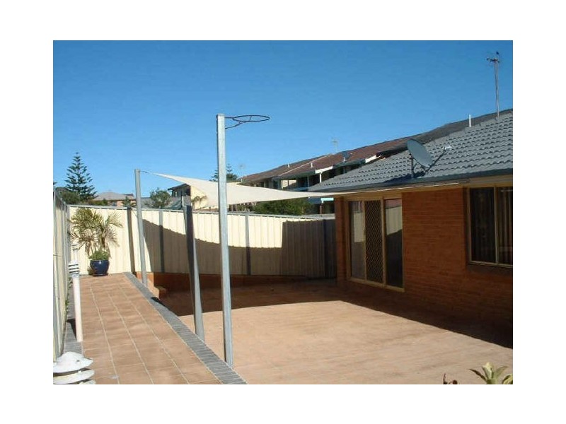 16 Wilfred Barrett Drive, The Entrance North NSW 2261