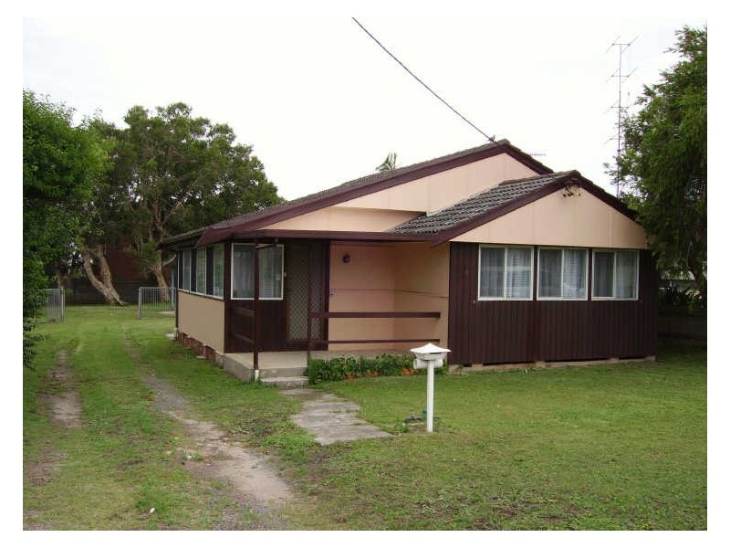 6 Kulgoa Street, Blue Bay NSW 2261