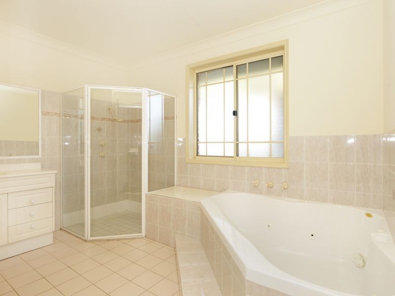 5/2-4 Yethonga Avenue, Blue Bay NSW 2261