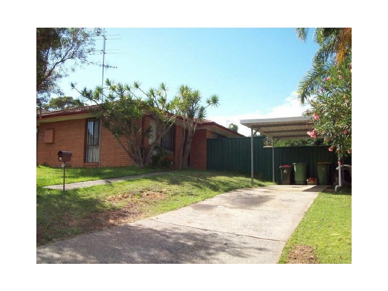 2 Pamela Close, Bateau Bay NSW 2261