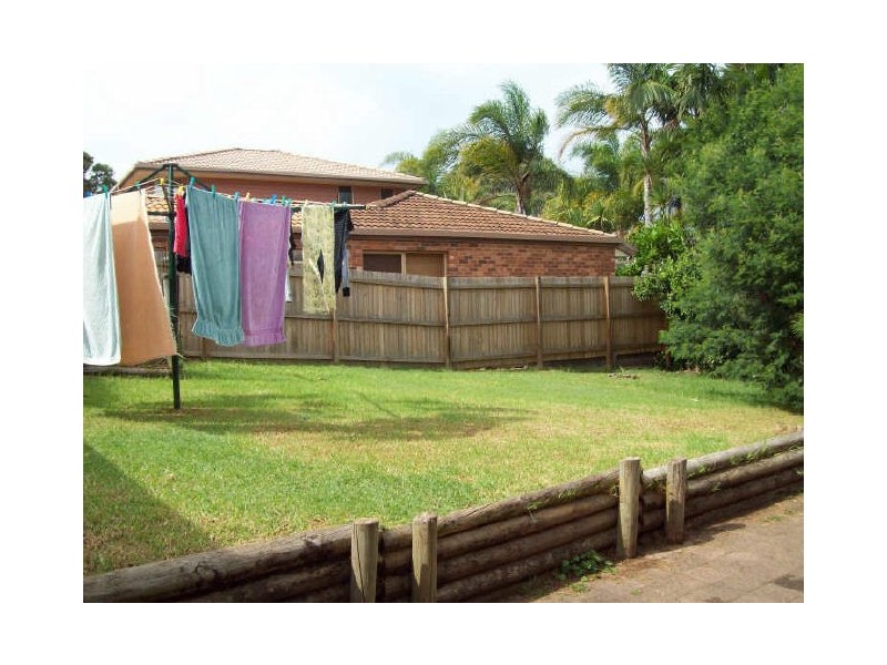 2 Pamela Close, Bateau Bay NSW 2261