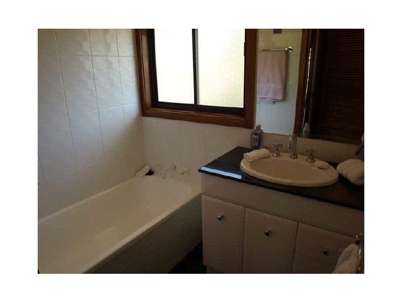 Berkeley Vale NSW 2261