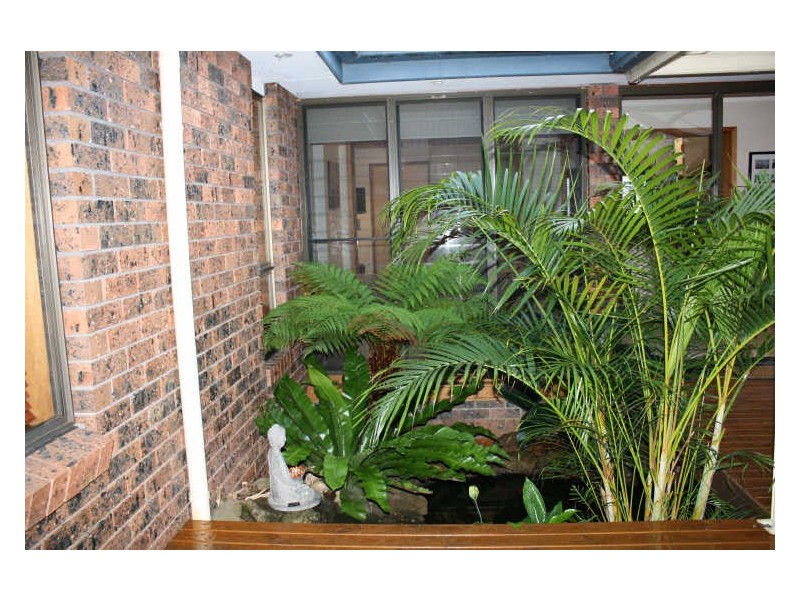 22 Curzon Avenue, Bateau Bay NSW 2261