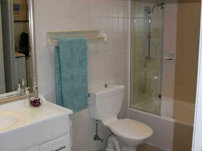 2/9-11 Boondilla Road, The Entrance NSW 2261