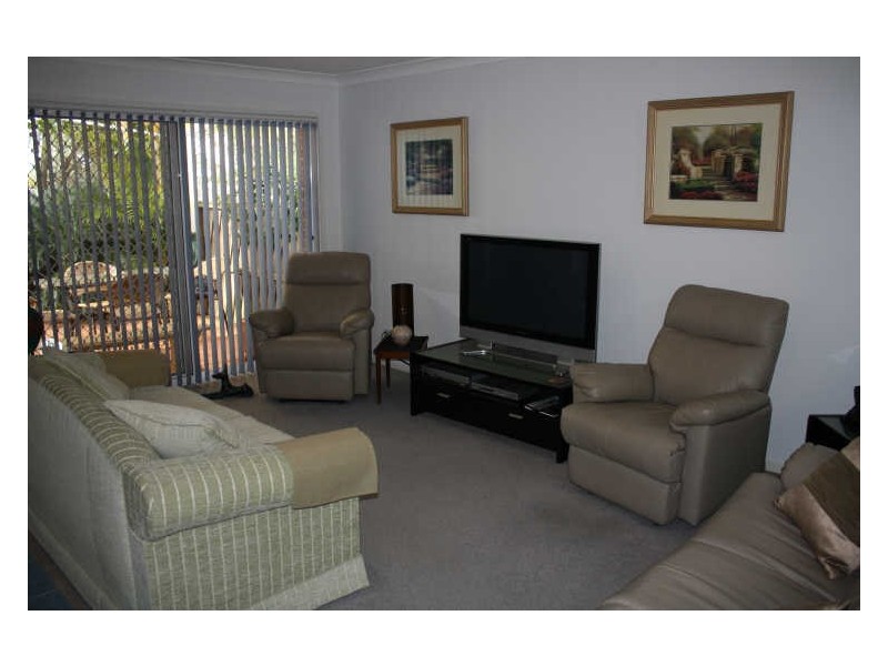 2/9-11 Boondilla Road, The Entrance NSW 2261