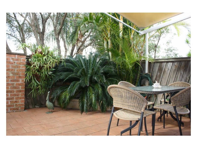 2/9-11 Boondilla Road, The Entrance NSW 2261