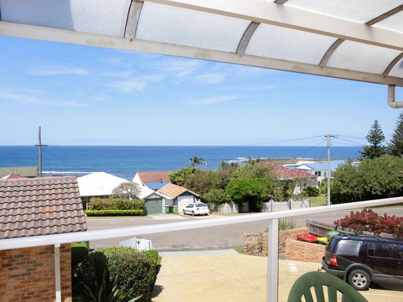 Blue Bay NSW 2261
