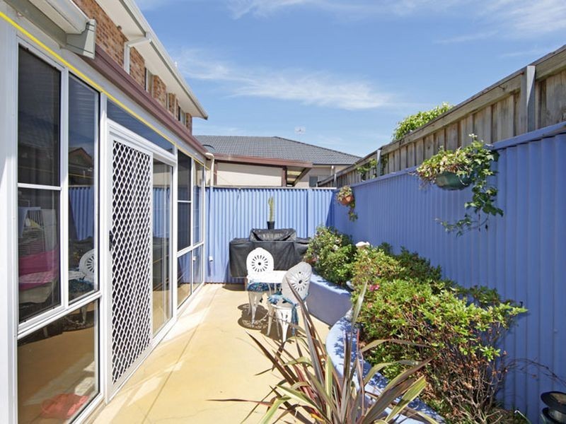 Blue Bay NSW 2261