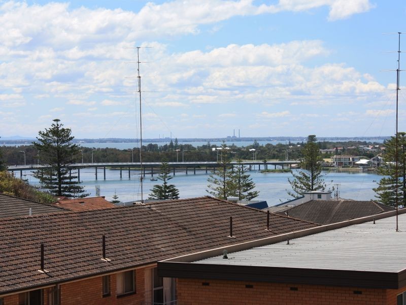 8/12 Bayview Avenue, The Entrance NSW 2261