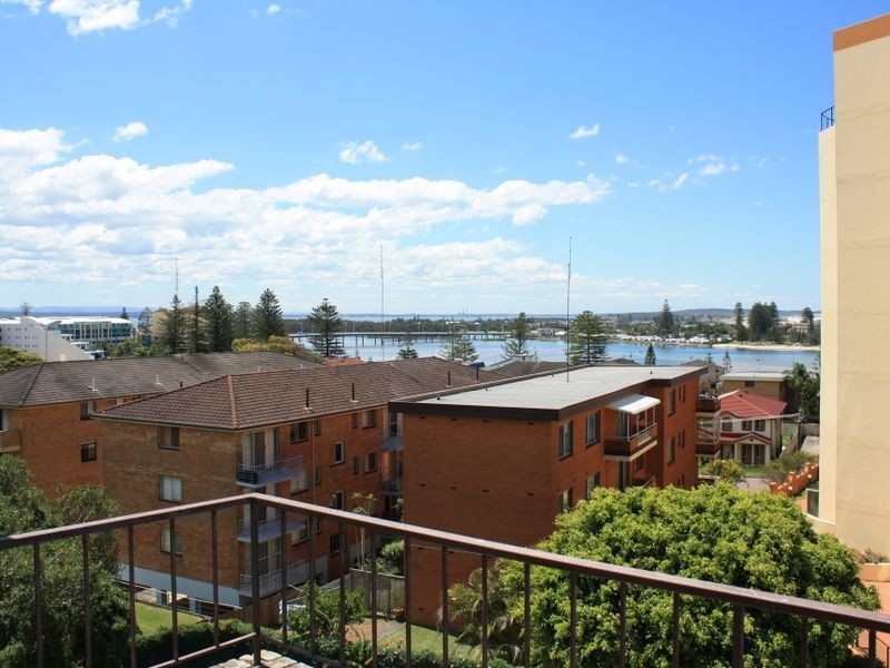 8/12 Bayview Avenue, The Entrance NSW 2261