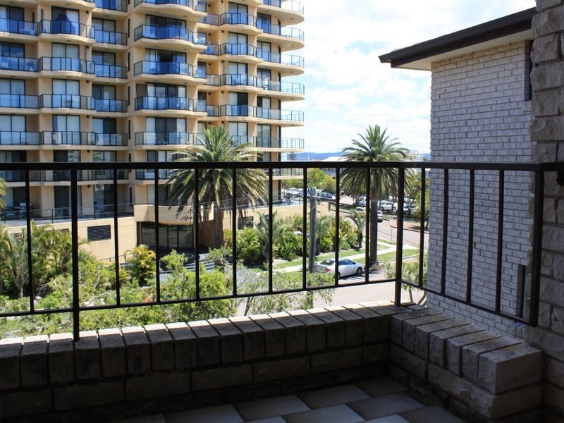 8/12 Bayview Avenue, The Entrance NSW 2261