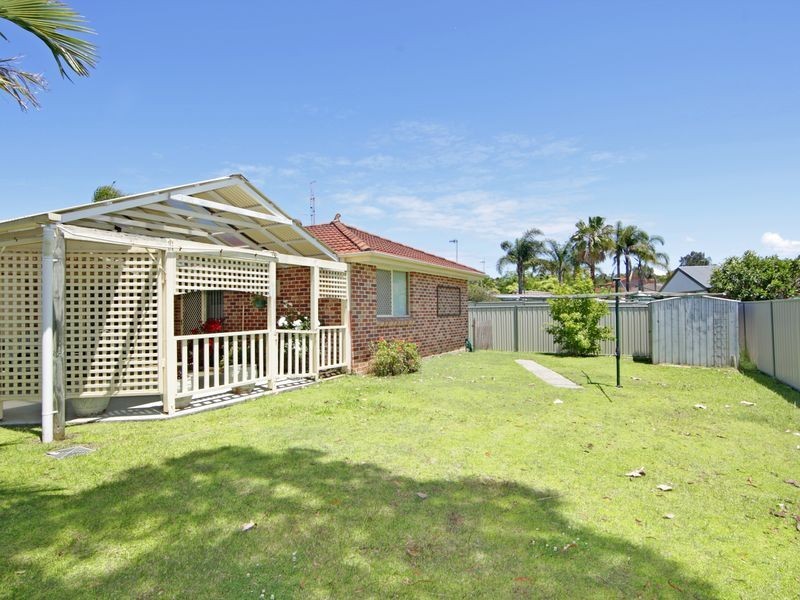 Bateau Bay NSW 2261
