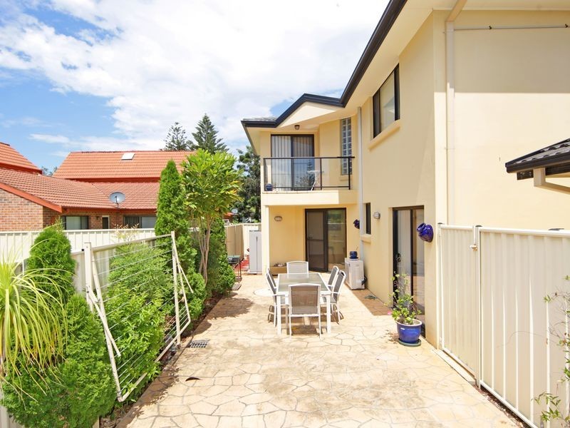 Blue Bay NSW 2261
