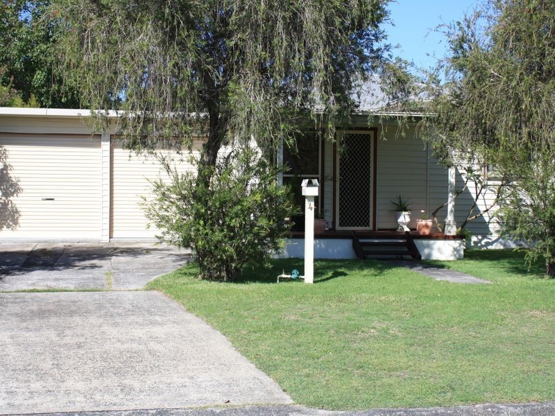 4 Tasman Avenue, Killarney Vale NSW 2261