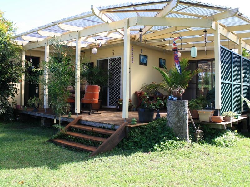 4 Tasman Avenue, Killarney Vale NSW 2261