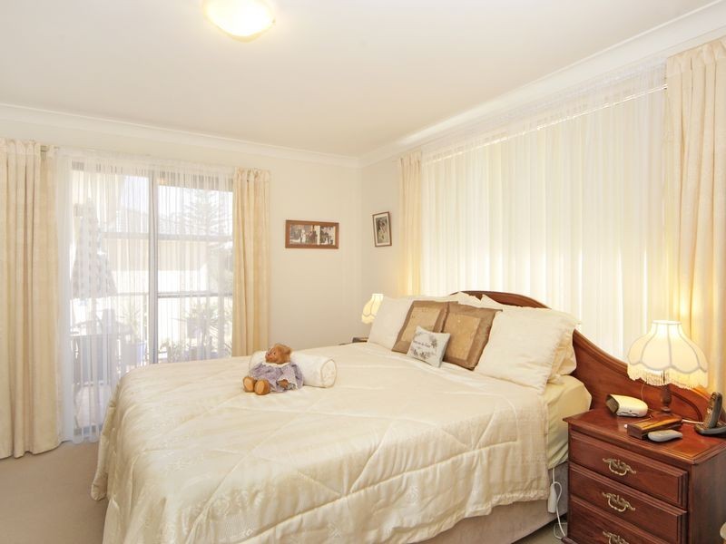 6/160 Ocean Parade, Blue Bay NSW 2261