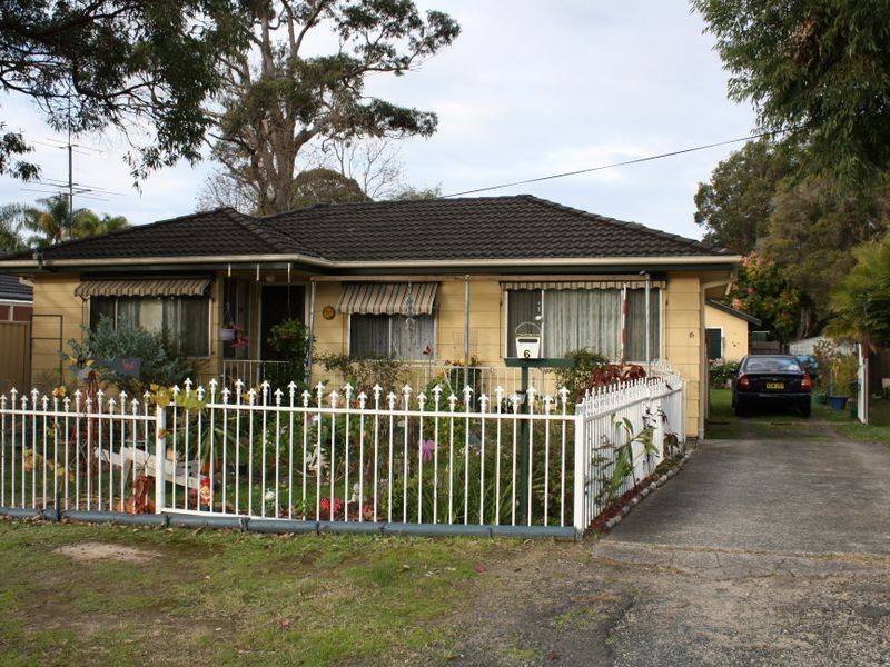 6 Lucas Crescent, Berkeley Vale NSW 2261