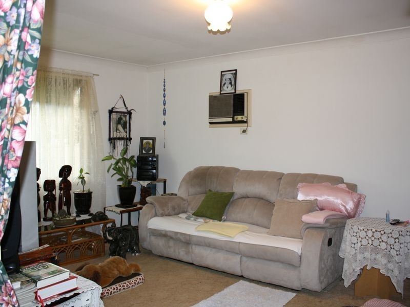 6 Lucas Crescent, Berkeley Vale NSW 2261