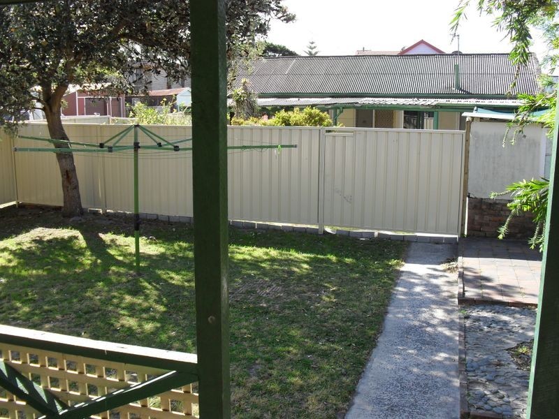 8 Hargraves Street, The Entrance North NSW 2261