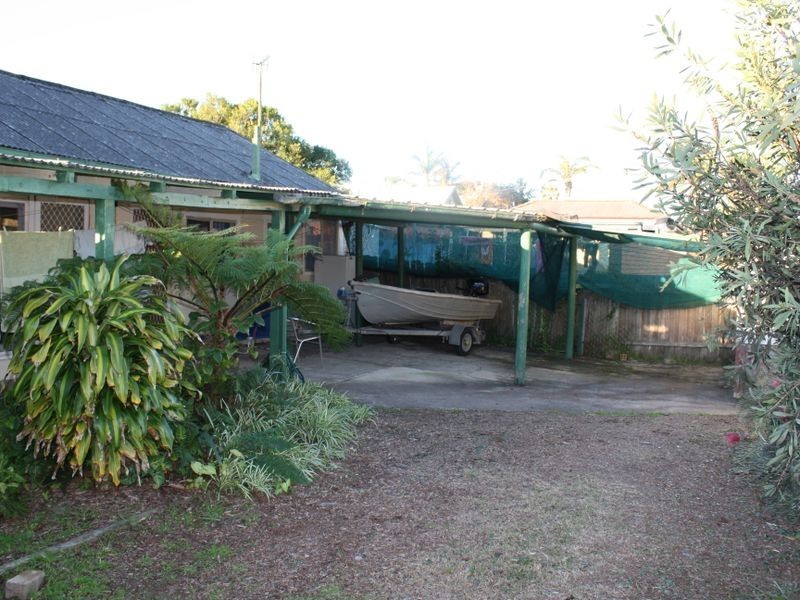 8 Hargraves Street, The Entrance North NSW 2261