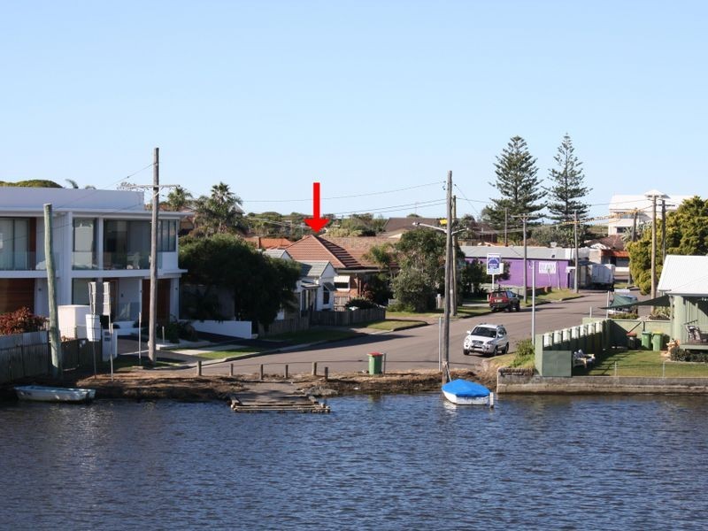 8 Hargraves Street, The Entrance NSW 2261