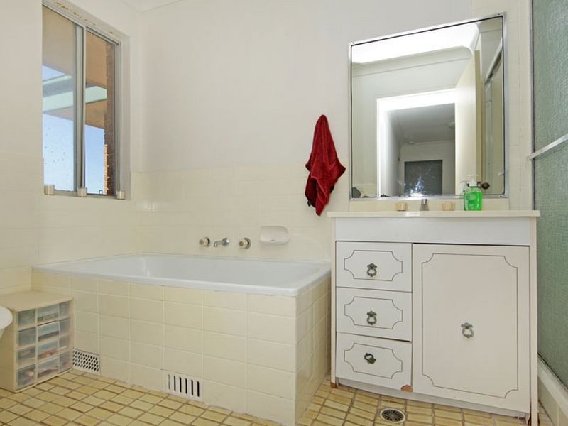 8/3-5 Fairport Avenue, The Entrance NSW 2261