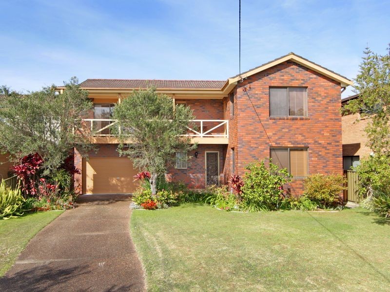 8 Grandview Street, Shelly Beach NSW 2261