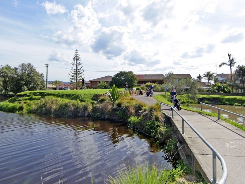8 Grandview Street, Shelly Beach NSW 2261