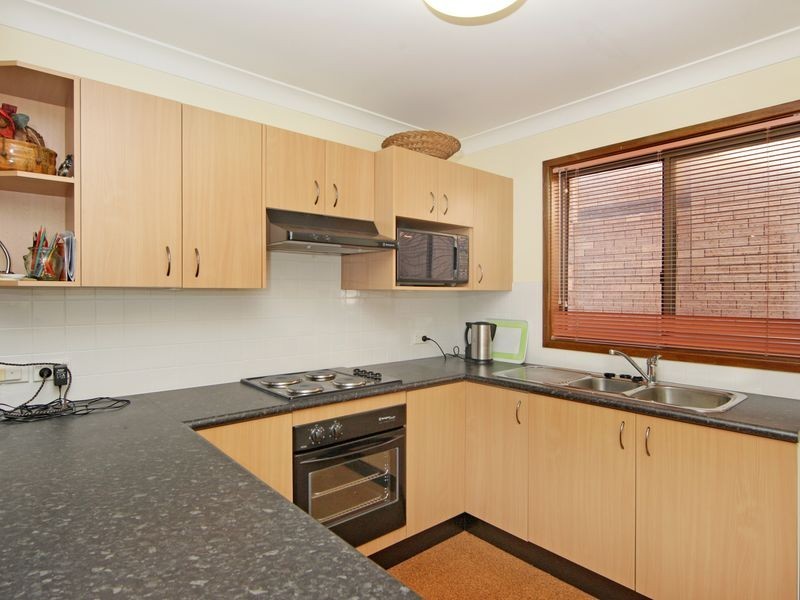 8 Grandview Street, Shelly Beach NSW 2261