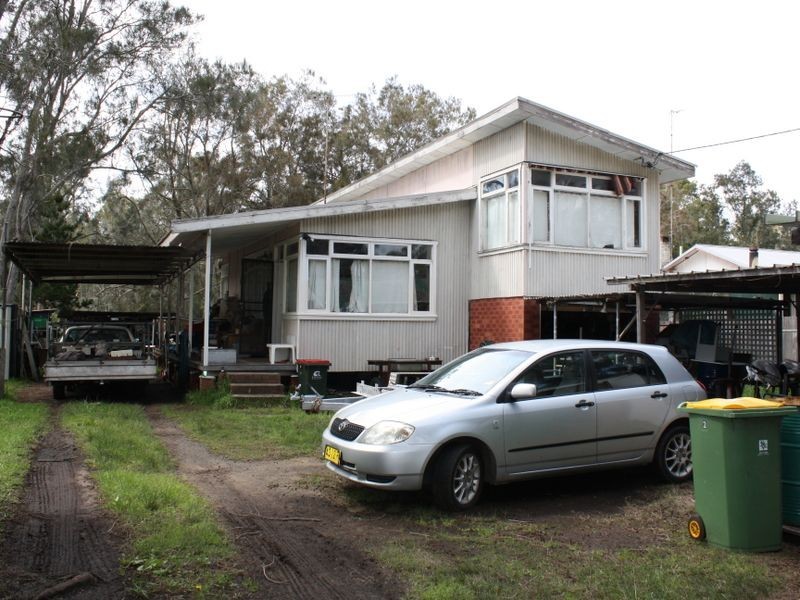 2 McLean Street, Killarney Vale NSW 2261