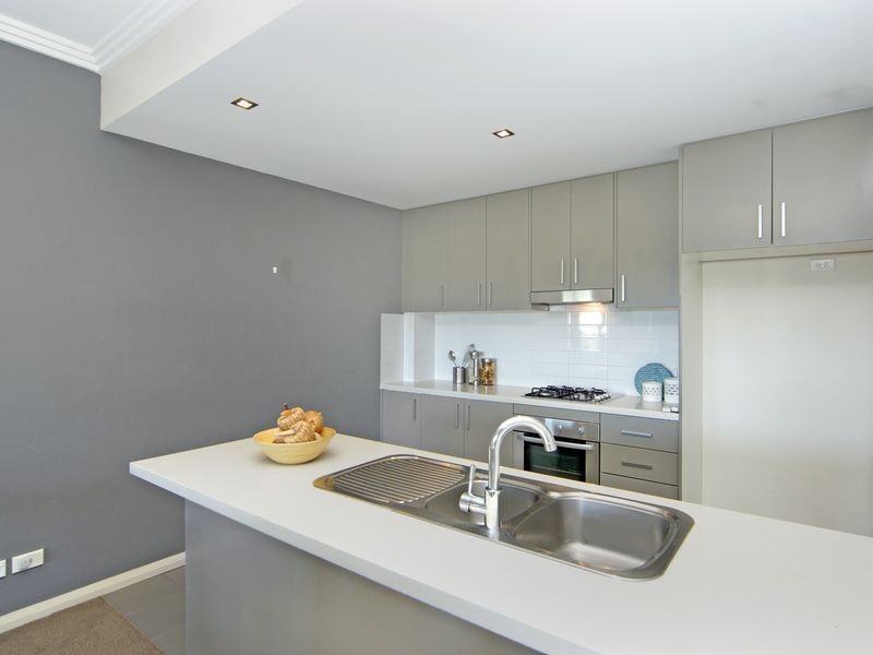 10/18-24 Torrens Avenue, The Entrance NSW 2261