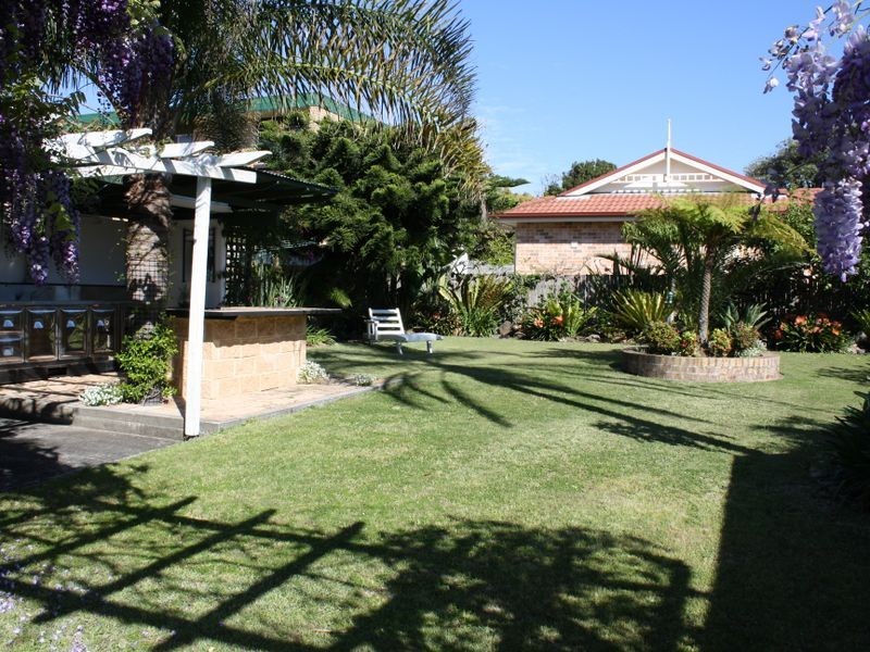 185 Bay Road, The Entrance NSW 2261