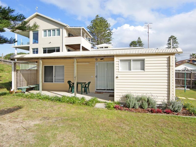 39 Hutton Road, The Entrance NSW 2261