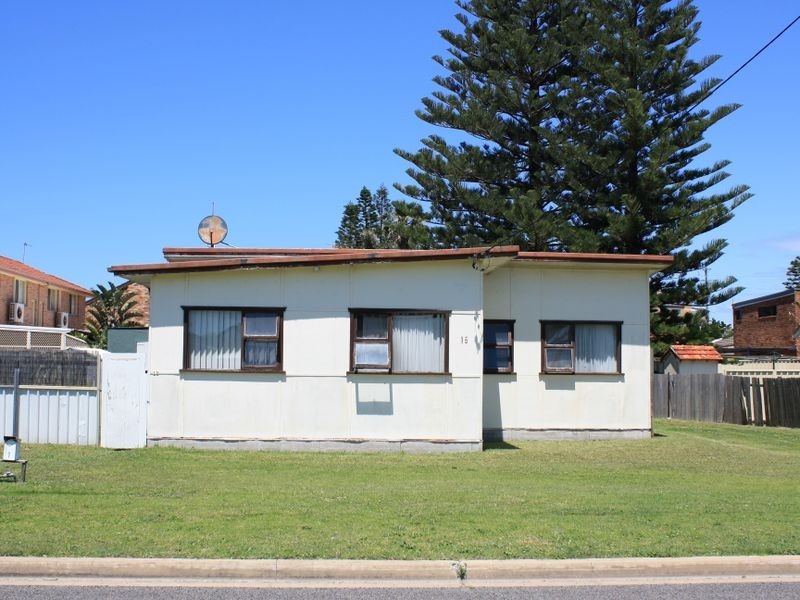 15 Stewart Street, The Entrance North NSW 2261