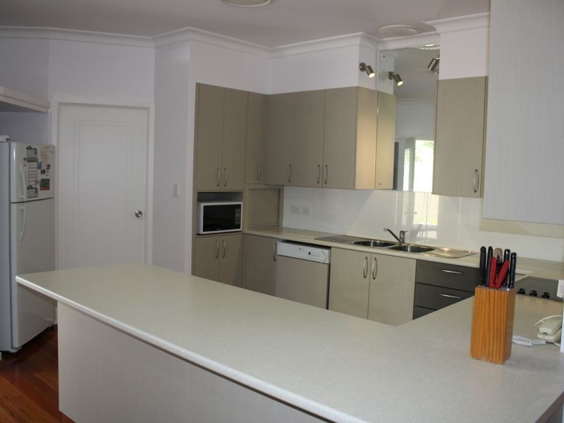 21 Crosby Crescent, Killarney Vale NSW 2261