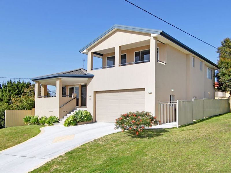 32 Lakeside Parade, The Entrance NSW 2261