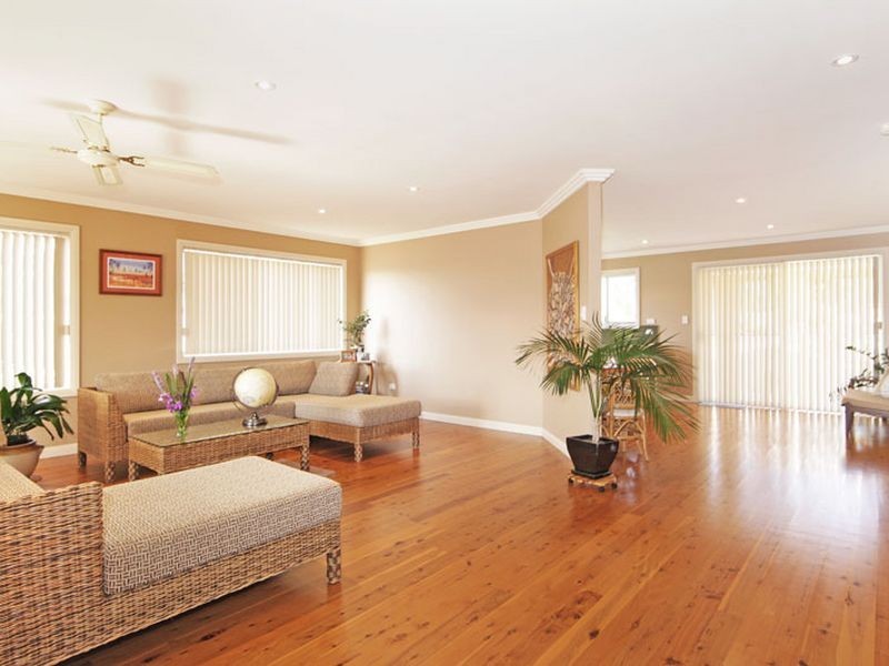 32 Lakeside Parade, The Entrance NSW 2261