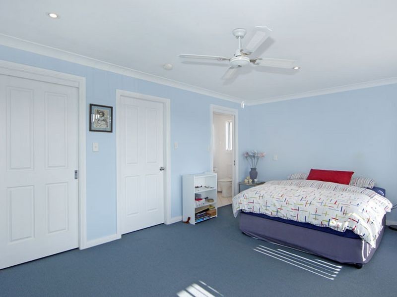 32 Lakeside Parade, The Entrance NSW 2261