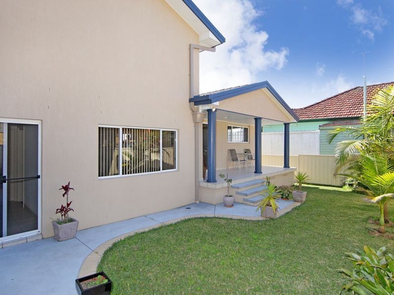 32 Lakeside Parade, The Entrance NSW 2261