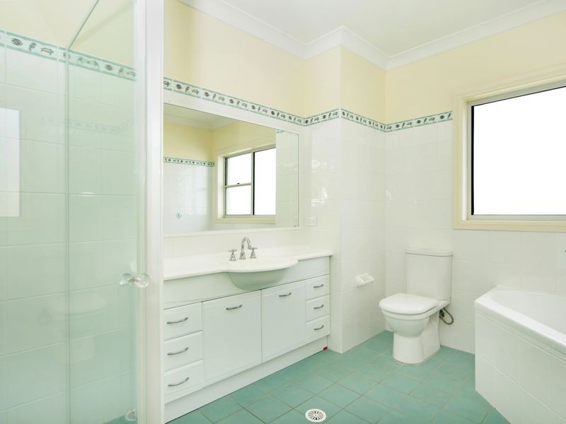 2/52 Werrina Parade, Blue Bay NSW 2261