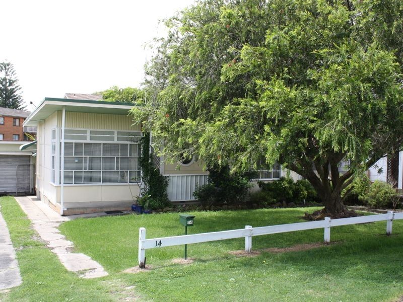 14 Bay Road, The Entrance NSW 2261