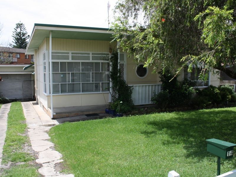 14 Bay Road, The Entrance NSW 2261