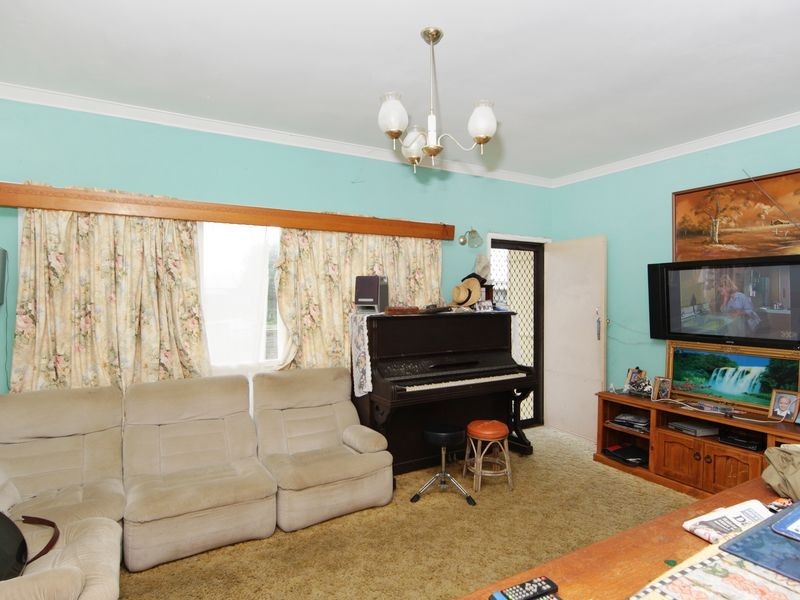 23 Benelong Street, The Entrance NSW 2261