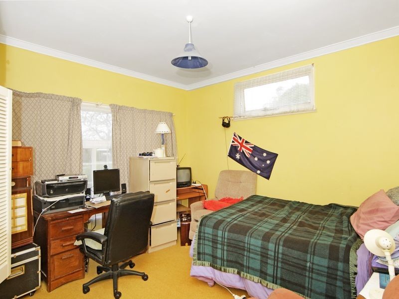 23 Benelong Street, The Entrance NSW 2261