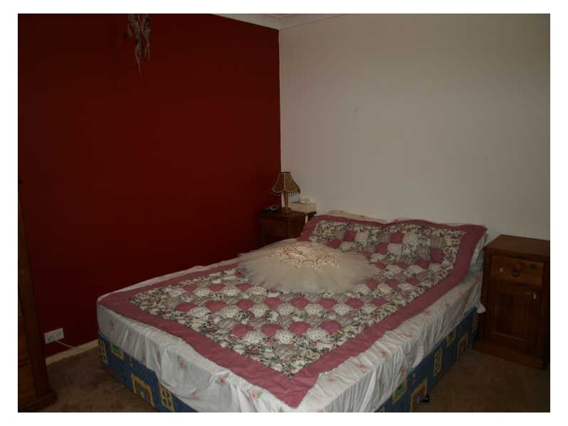 12 Windsor Road, Berkeley Vale NSW 2261