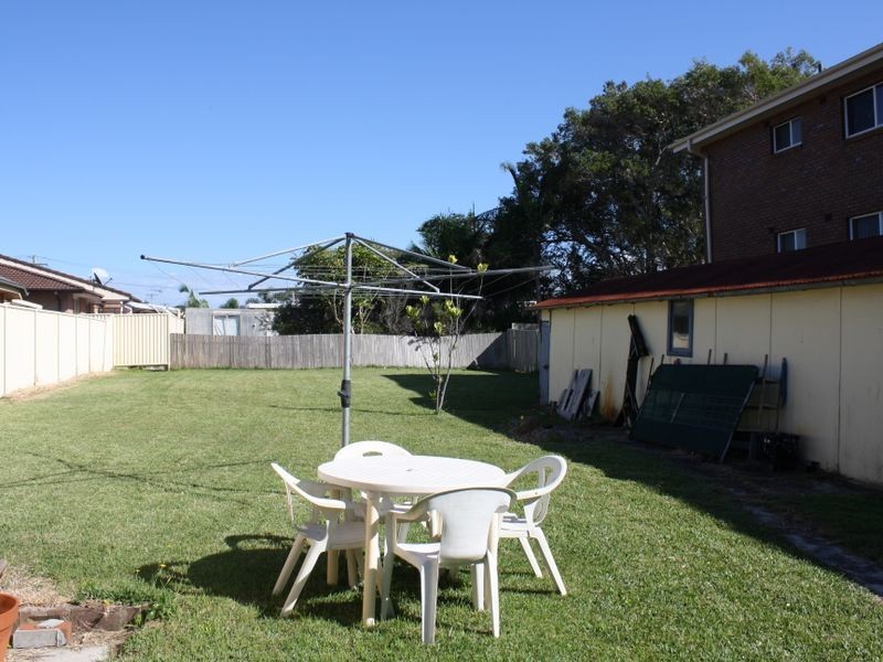 59 Bay Road, Blue Bay NSW 2261